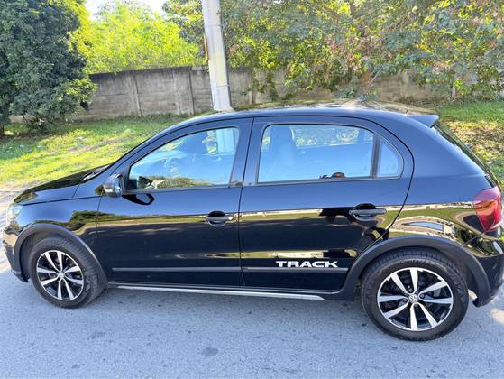 VOLKSWAGEN GOL 1.0 12V MPI TOTALFLEX TRACK 4P MANUAL VOLKSWAGEN GOL 1.0 12V MPI TOTALFLEX TRACK 4P MANUAL